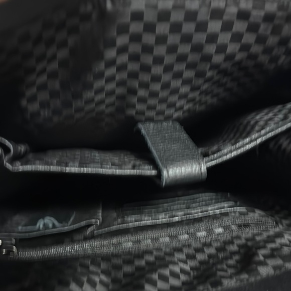 Black Leather Men's Bag - Picture 7 of 16